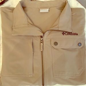 Columbia fullzip rain jacket